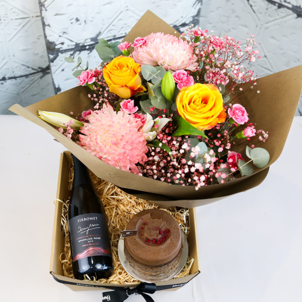 Essentials Celebration Set